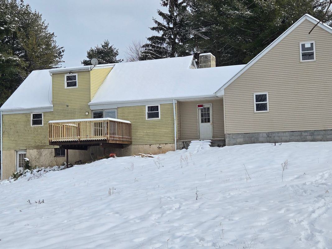 128 Valley Green Dr - Photo 2 of 3