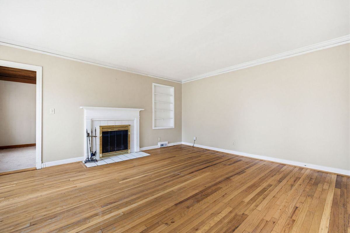 1911 N Decatur Rd Ne - Photo 4 of 15