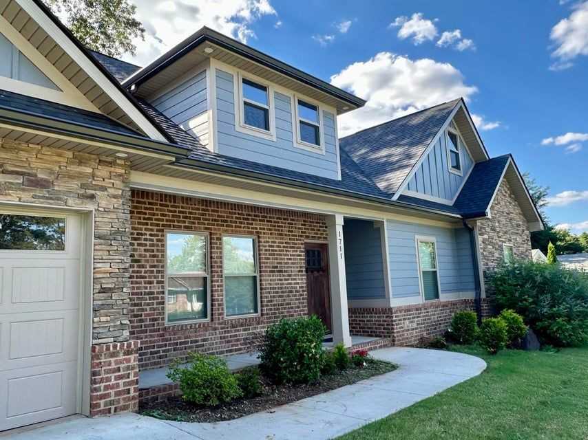 1711 Clayton Dr - Photo 2 of 30