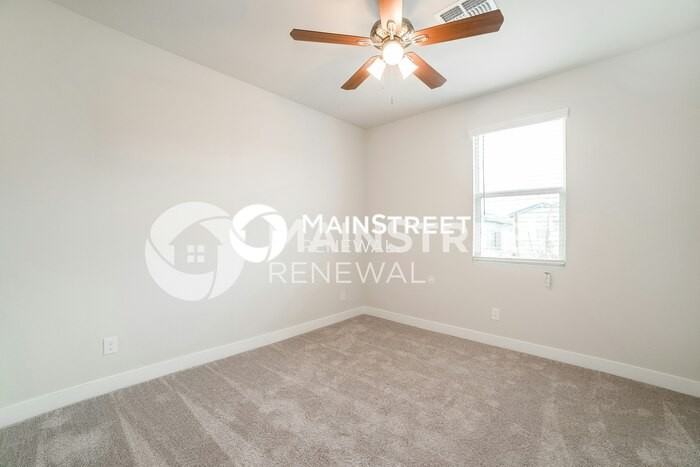 8615 S 69th Ln - Photo 6 of 31