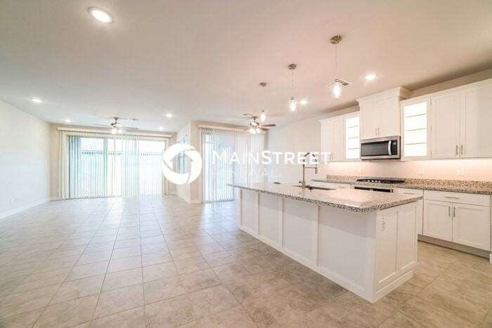 8615 S 69th Ln - Photo 3 of 16