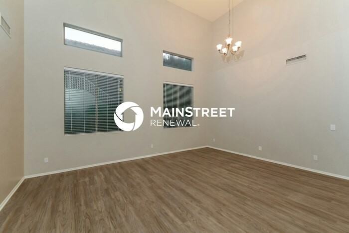 17039 W Ipswitch Way - Photo 5 of 17