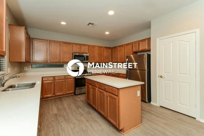 17039 W Ipswitch Way - Photo 6 of 17