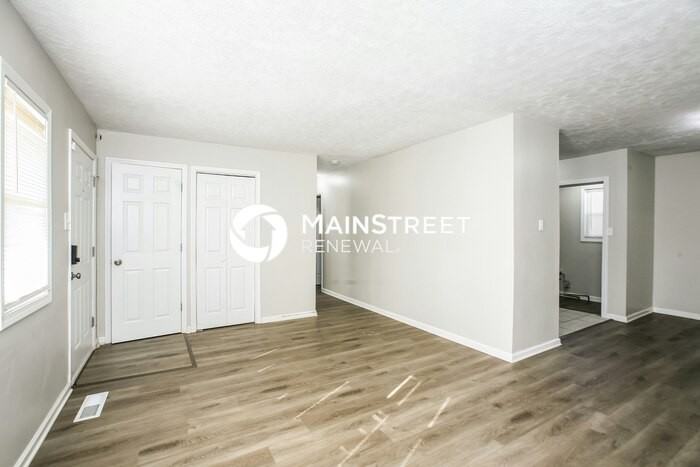 5524 Marilyn Rd - Photo 5 of 16