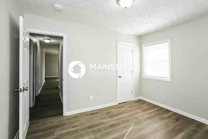5524 Marilyn Rd - Photo 6 of 16