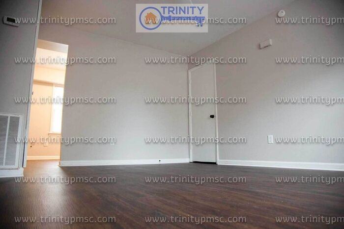 207 Dunwoody Ave #D11 - Photo 4 of 40