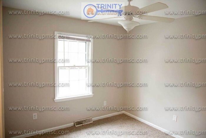 207 Dunwoody Ave #D11 - Photo 7 of 40