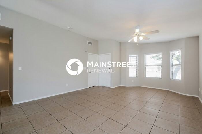 5354 S Via Baltra - Photo 3 of 16