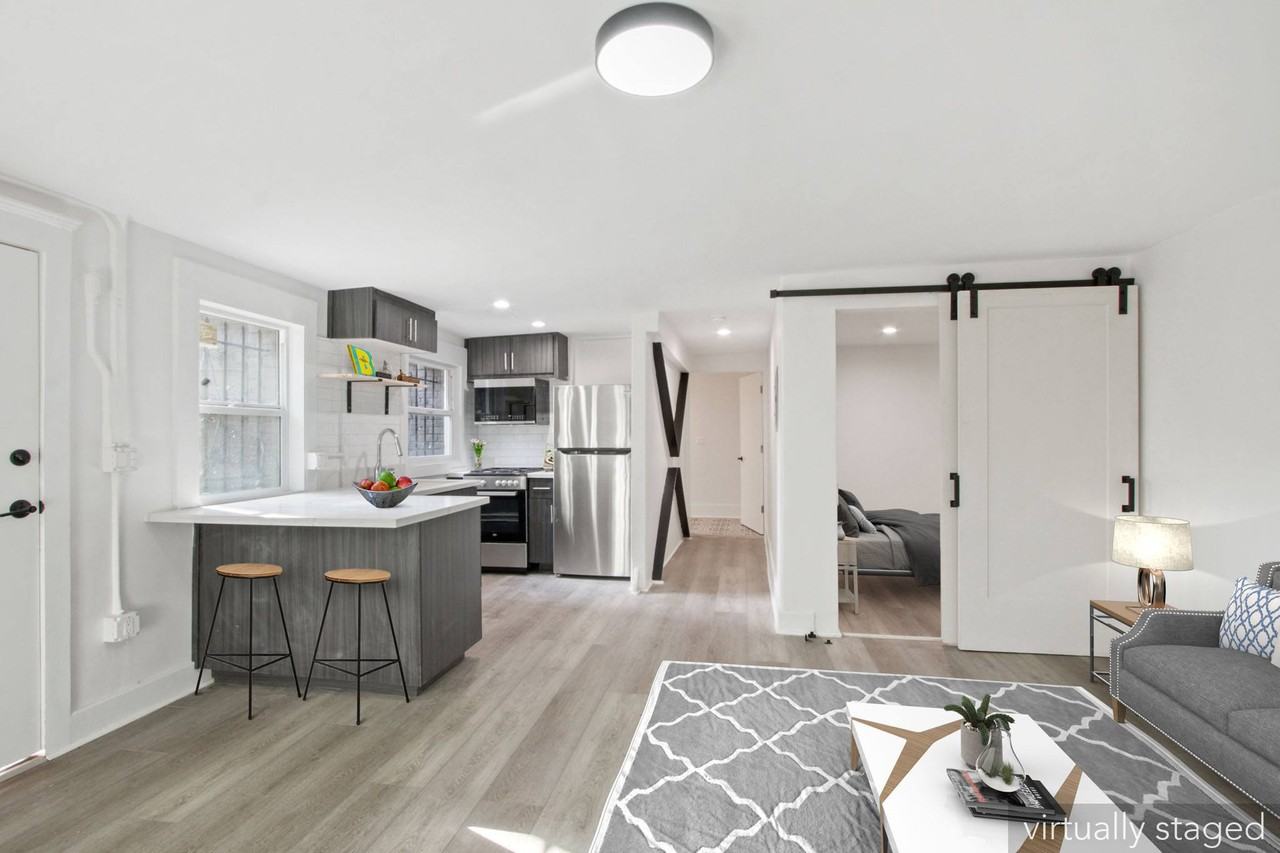 300 San Juan - Photo 2 of 18