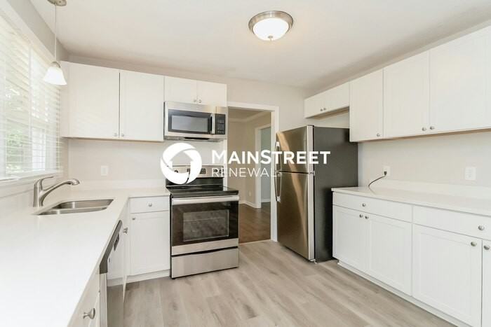 999 Nottingham Rd - Photo 5 of 18