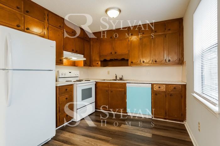 1135 Oak Shadow Cir Ne - Photo 7 of 15