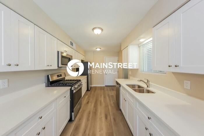 4322 E Saint Catherine Ave - Photo 7 of 15