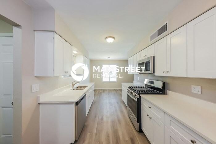 4322 E Saint Catherine Ave - Photo 7 of 15