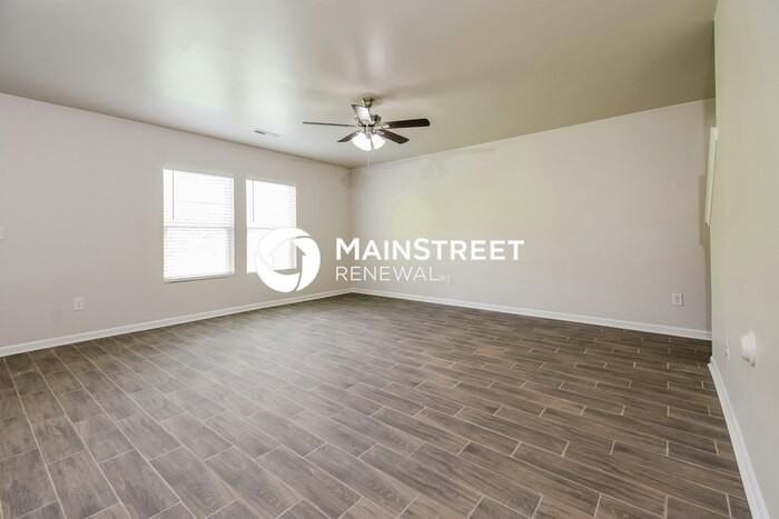 3905 Vershire Ave - Photo 6 of 18