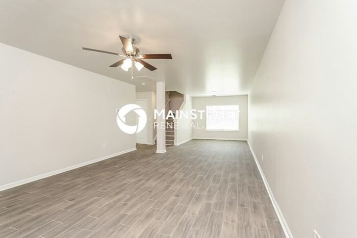 114 Ovada Ave - Photo 5 of 19