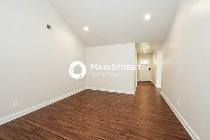 155 Earl Owens Dr - Photo 5 of 18