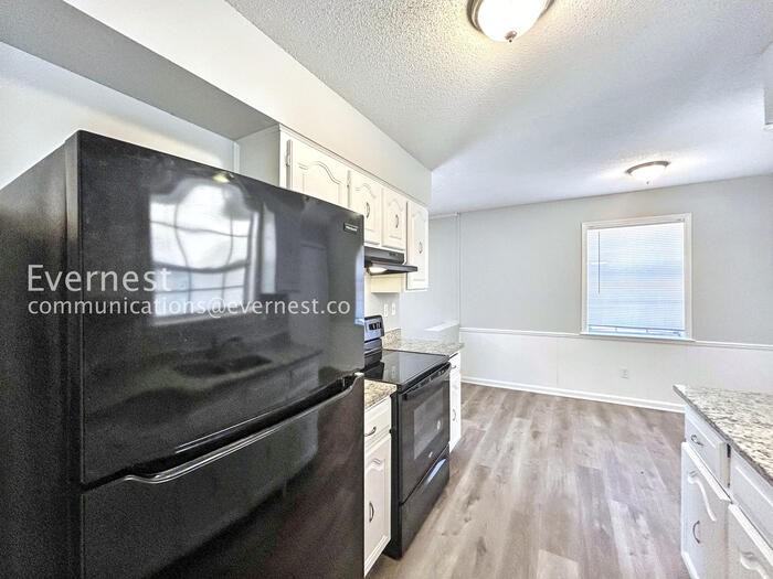 3500 Panbrook Cv - Photo 3 of 34