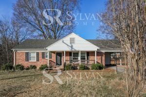 featured image of 1119 E Lee Rd