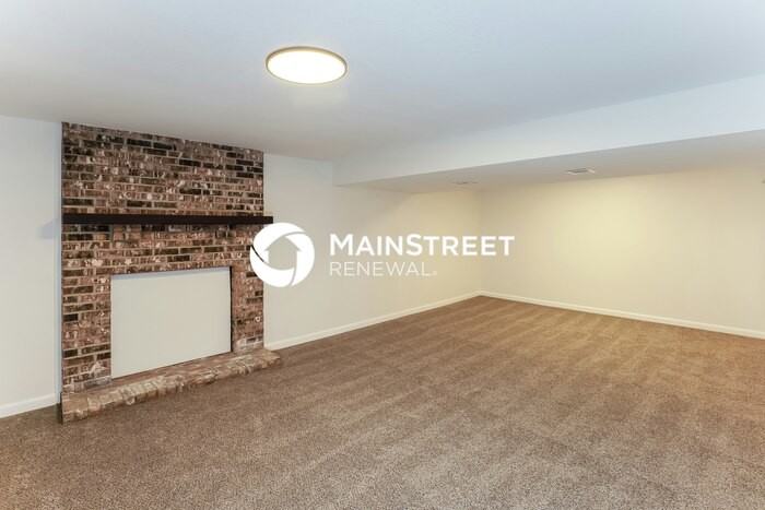 11119 N Harrison St - Photo 7 of 19