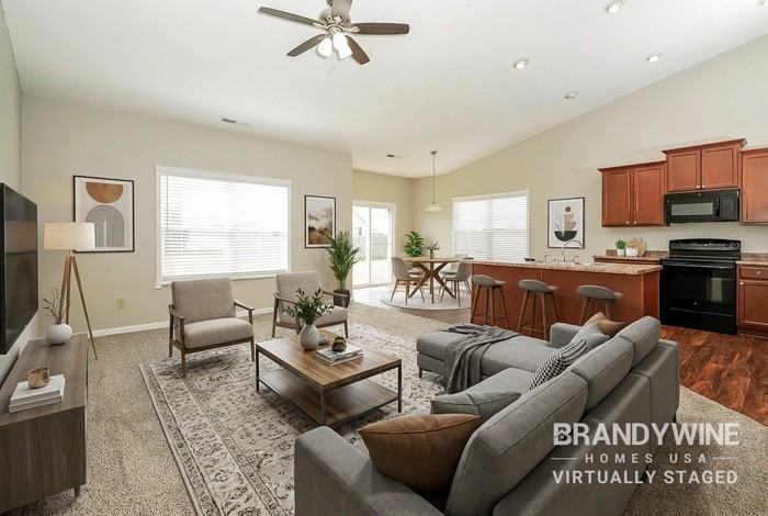 877 Blue Ash Trl - Photo 2 of 20