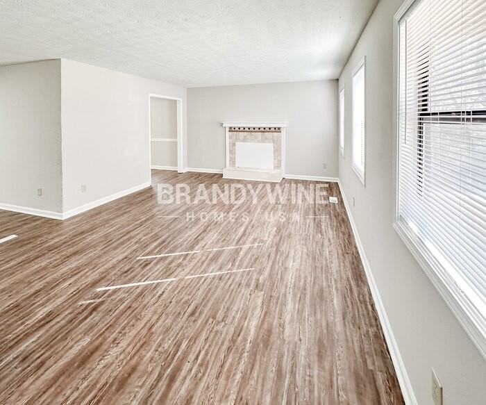 104 Shannon Chase Way - Photo 3 of 27