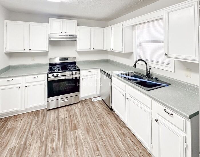 104 Shannon Chase Way - Photo 5 of 27