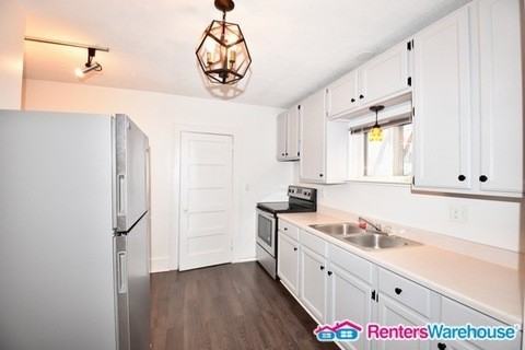 1644 Delano St - Photo 4 of 12