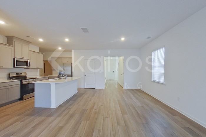 210 River Birch Way - Photo 4 of 26