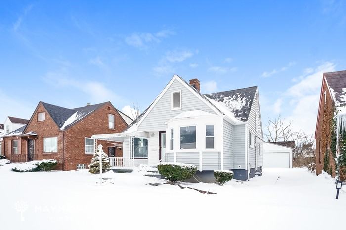 15804 Throckley Ave - Photo 2 of 3