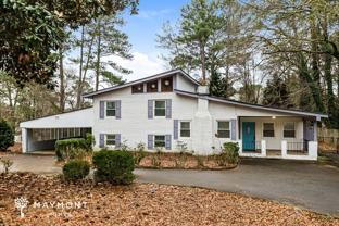 905 King Dr Se - Photo 1 of 1