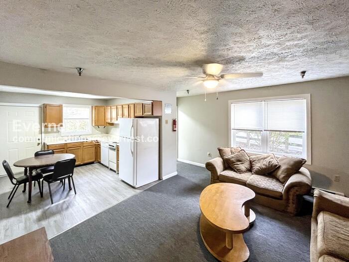 208 Lower Consol Rd Nw #C - Photo 2 of 8