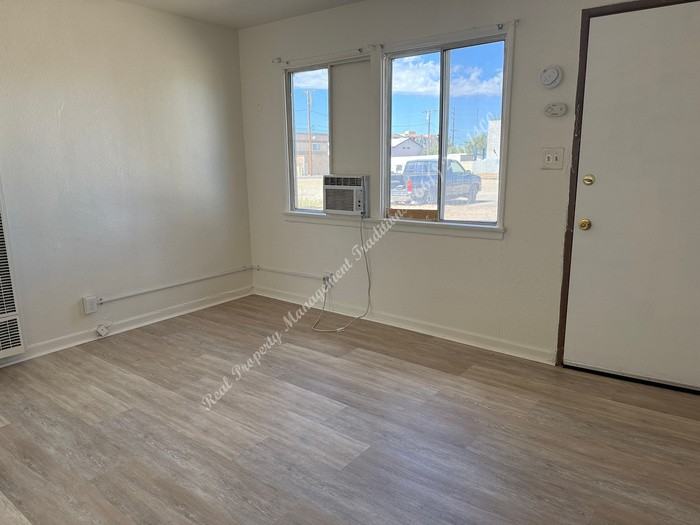 38717 6th St E #4 - Photo 3 of 6