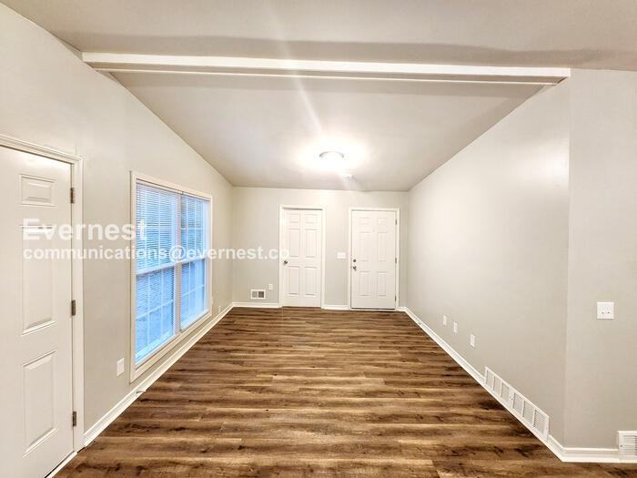 3024 Pasadena Dr - Photo 4 of 18