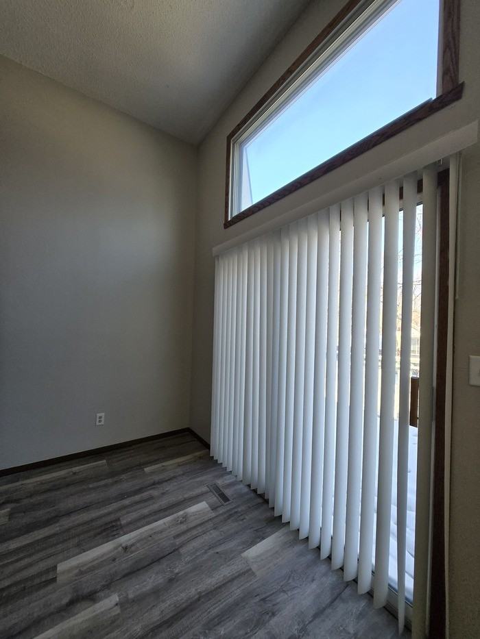 918 N 39th St - Photo 5 of 18