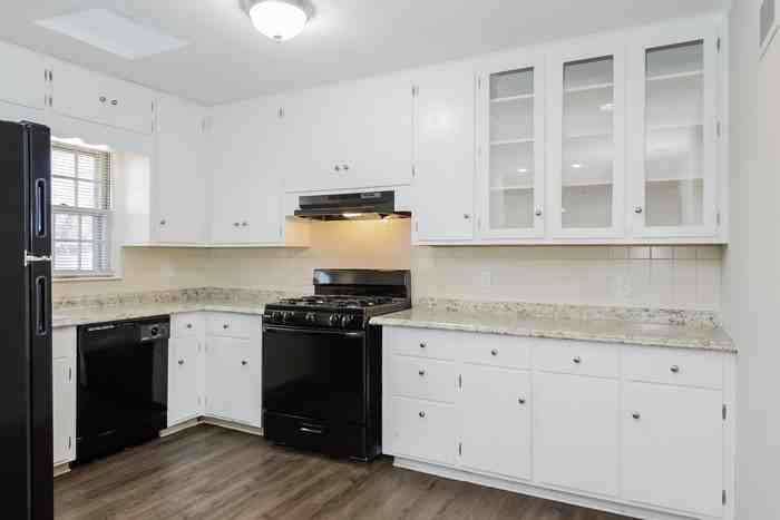 3800 Ruysser Rd - Photo 5 of 8