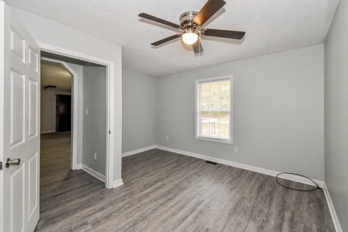 191 Saint Johns Pl - Photo 6 of 10