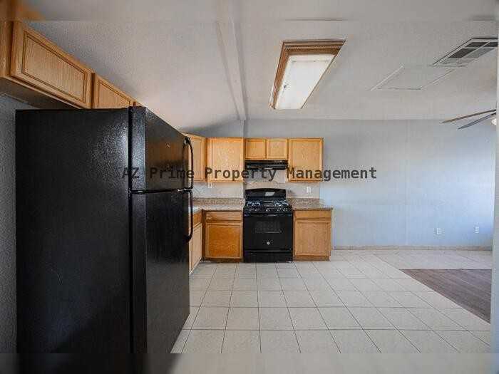 6016 W Vista Ave - Photo 7 of 21