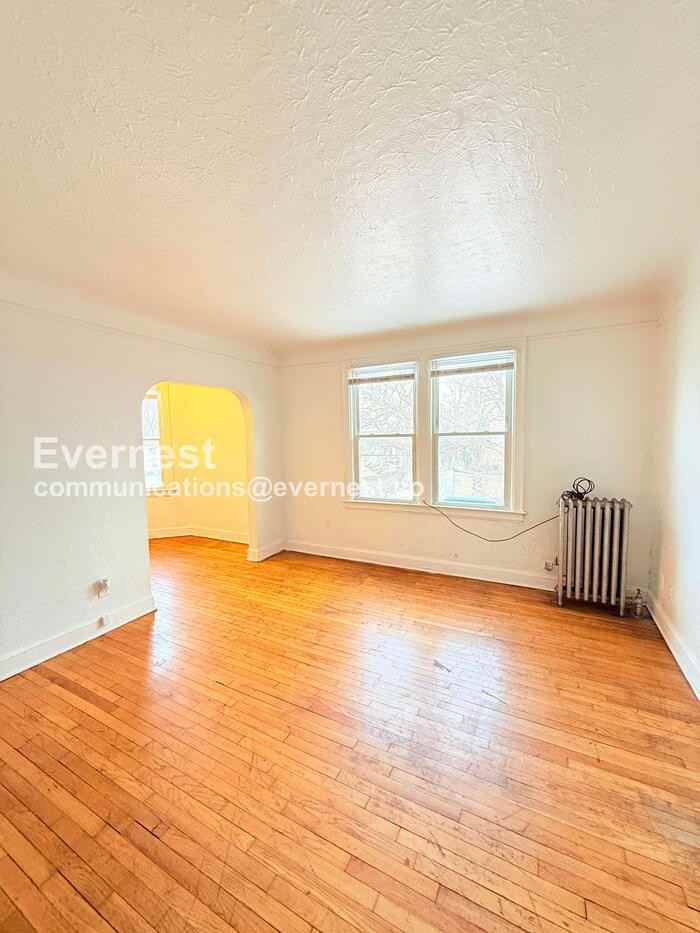 12003 Prairie St #8 - Photo 5 of 24