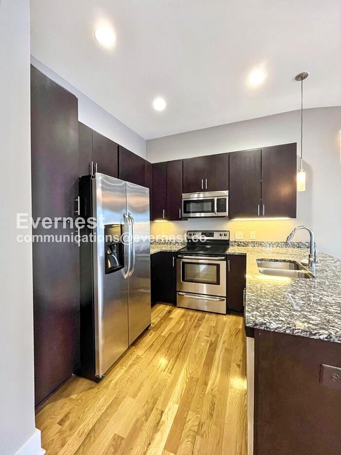 600 Garfield St #6 - Photo 2 of 22