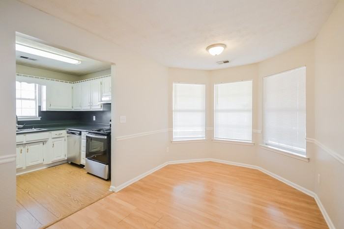 135 Branchwood Dr - Photo 5 of 16