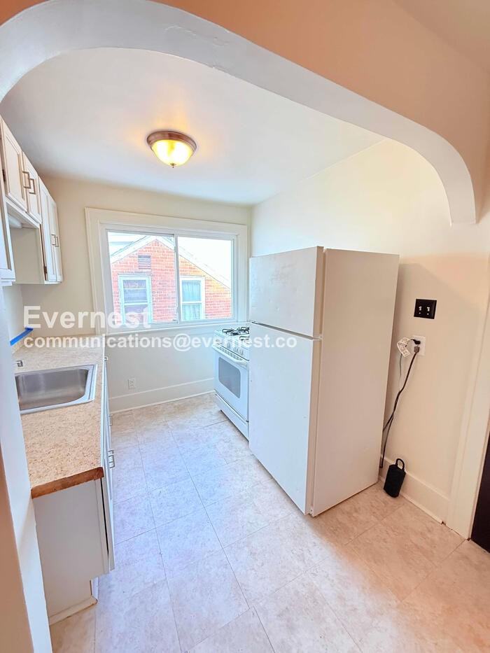 9353 Kentucky St - Photo 2 of 21