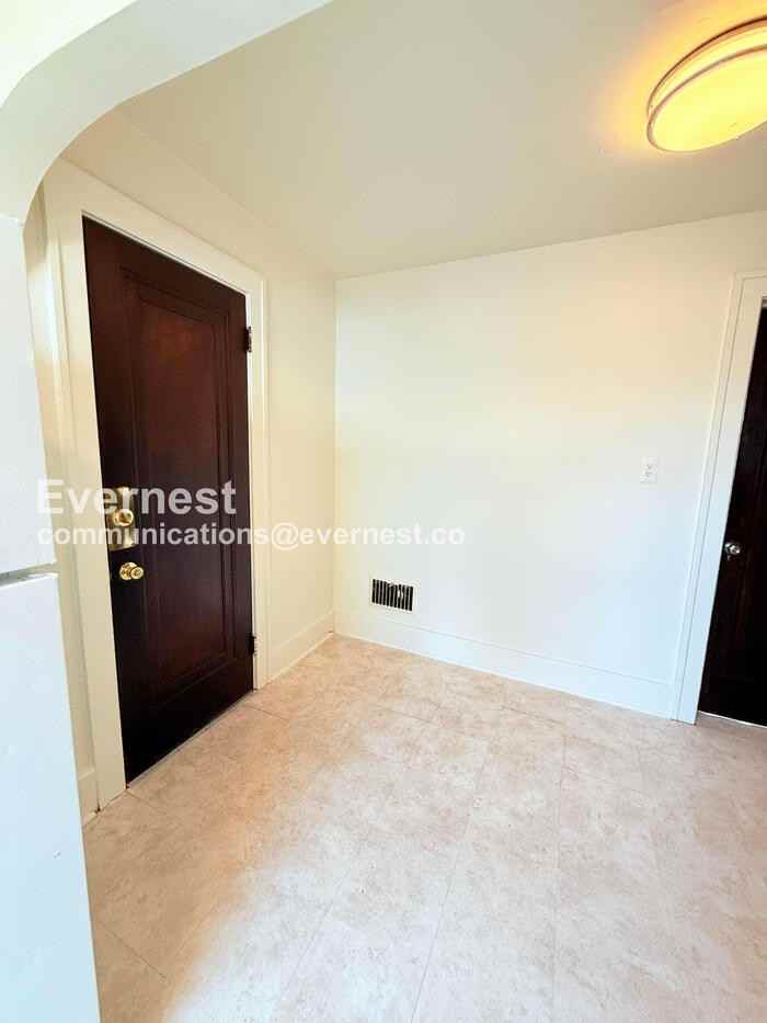 9353 Kentucky St - Photo 5 of 21