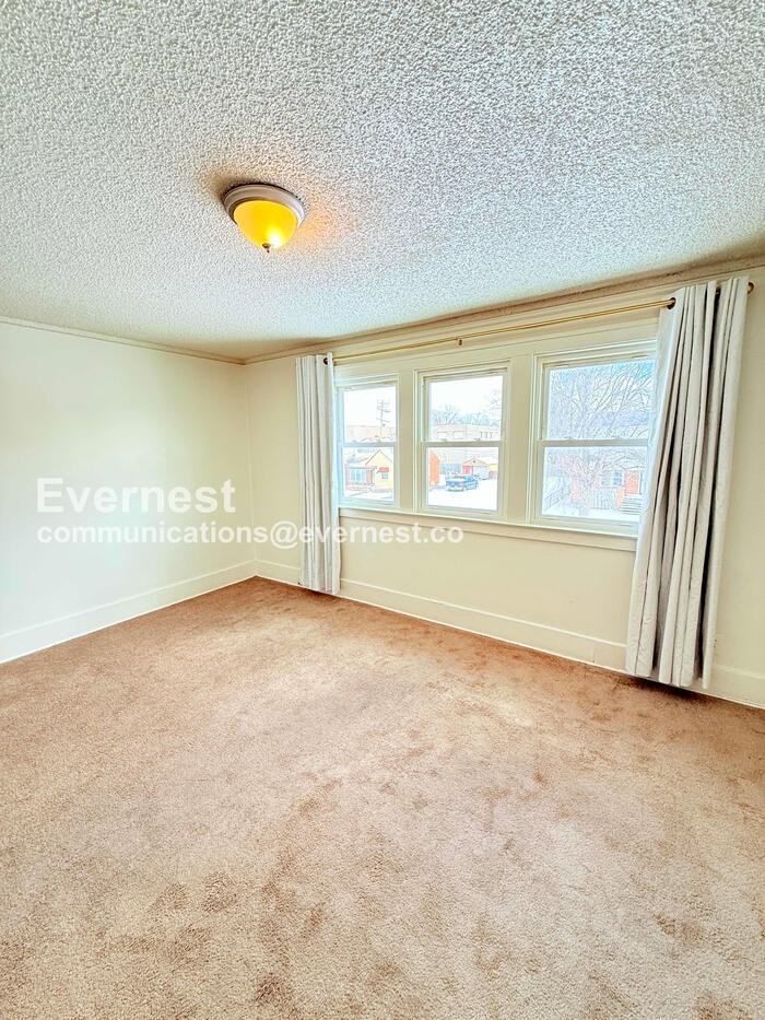 9353 Kentucky St - Photo 6 of 21