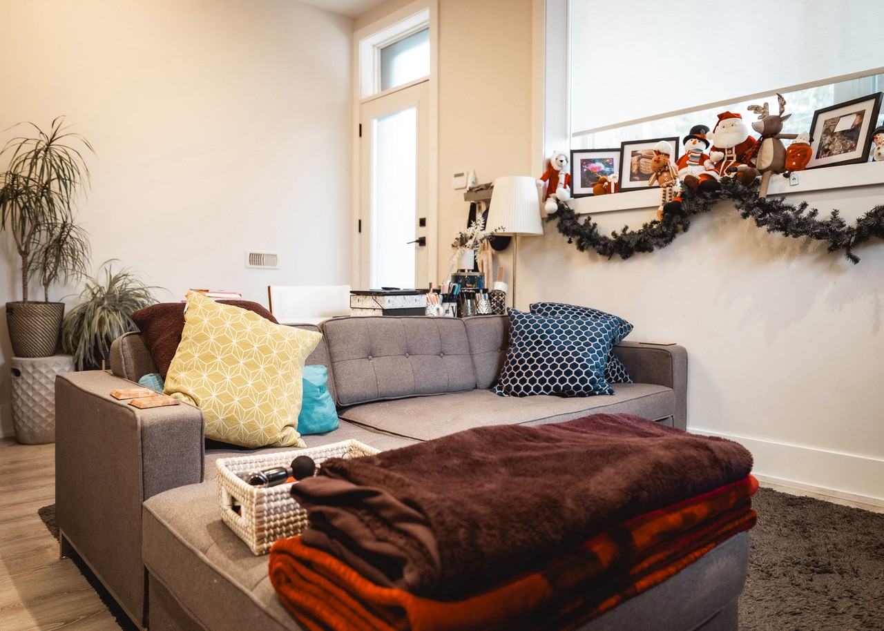 314 Whitmore Ave - Photo 3 of 7