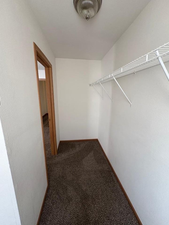 Aldergate Apartments By Yount Properties - Photo 4 of 7