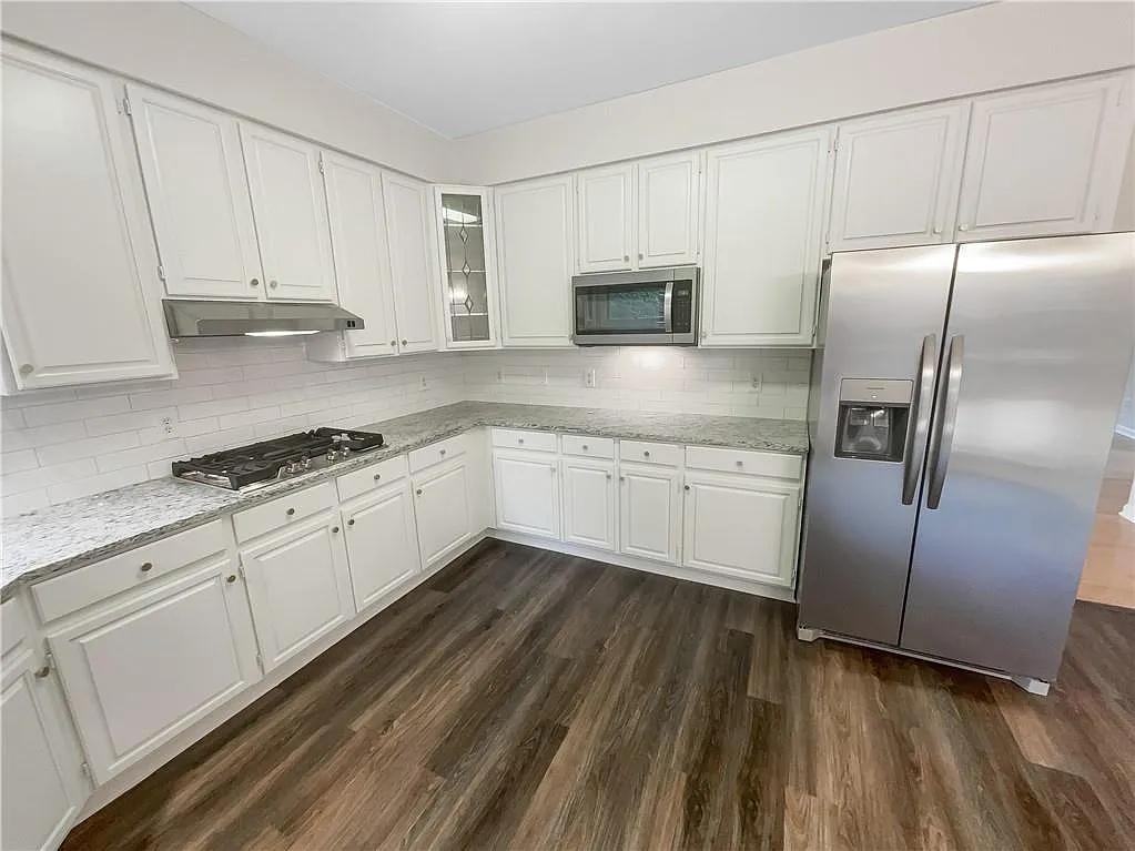 1931 Manhattan Pkwy #NA - Photo 5 of 18