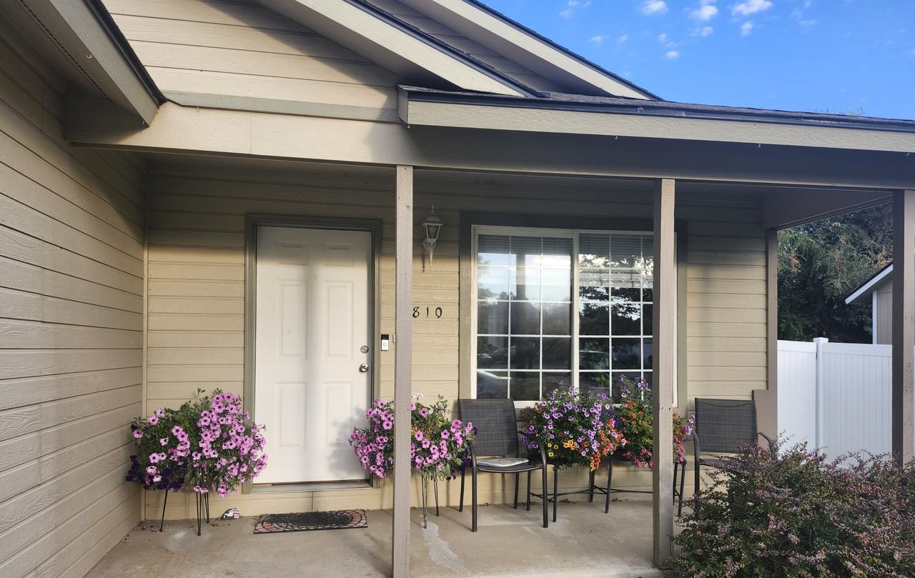 5810 N Loraine St #NA - Photo 2 of 18