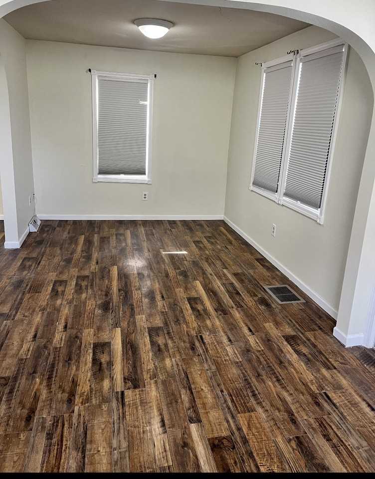 412 S 73rd St #NA - Photo 4 of 19