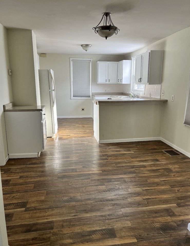 412 S 73rd St #NA - Photo 5 of 19