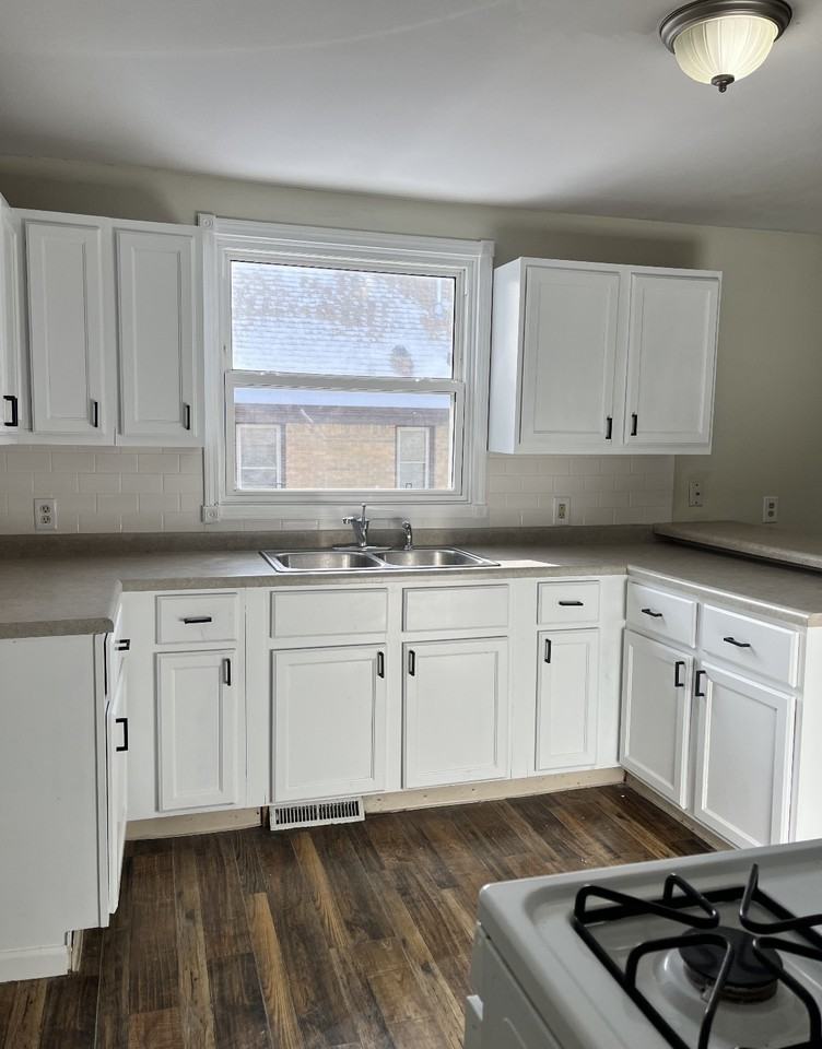 412 S 73rd St #NA - Photo 7 of 19